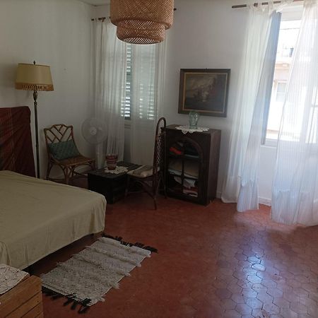 Jolie Chambre Dans Appartement Cosy En Plein Centre Marseilles Buitenkant foto